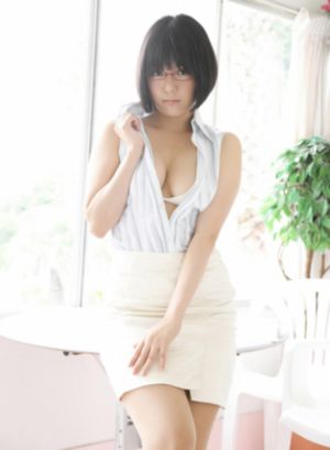 摸老师丝袜小内内摸出水_1080全集免费播放