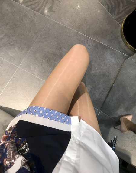 亚洲AV日韩AV在线观看夜宴_免费国语
